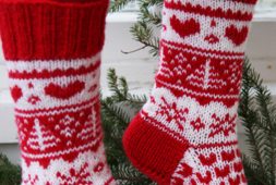 30-free-best-velvet-christmas-crochet-stockings-pattern-ideas-2020