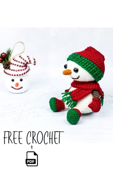 crochet-snowman-in-christmas-outfit-2020